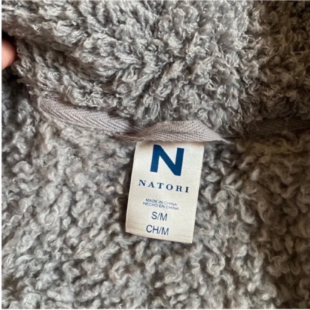 Natori Sherpa robe gray size Small Medium - Picture 8 of 8